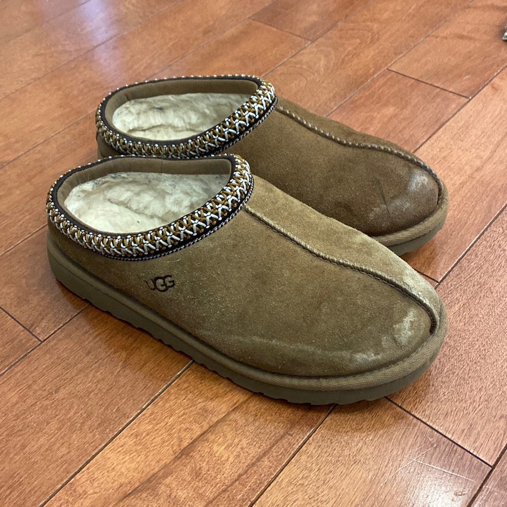 Ugg Tasman in Chestnut